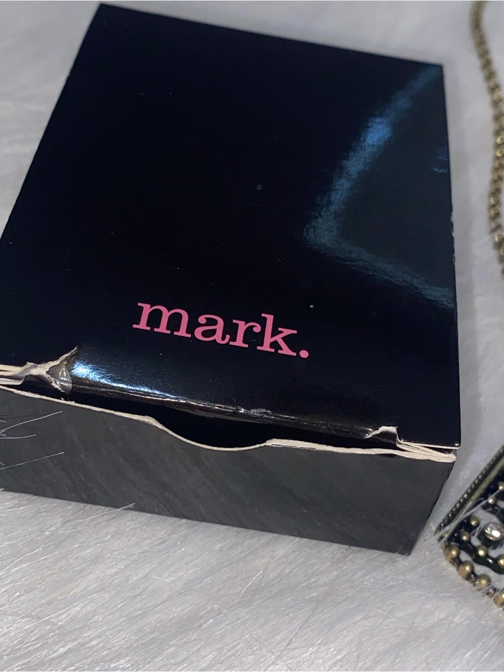 Vintage NOS mark. by Avon Gold Black Mesh Scallop Rhinestone Pendant Necklace - Picture 8 of 13